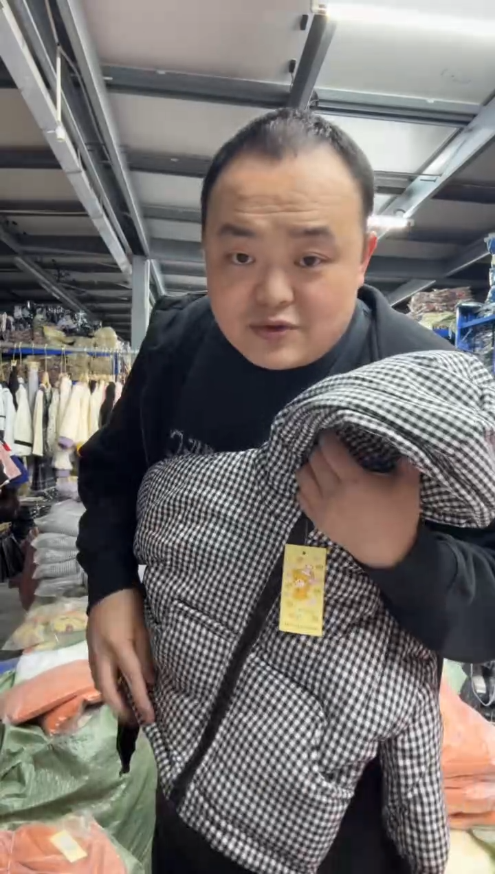 ✨****随女童外套329 100