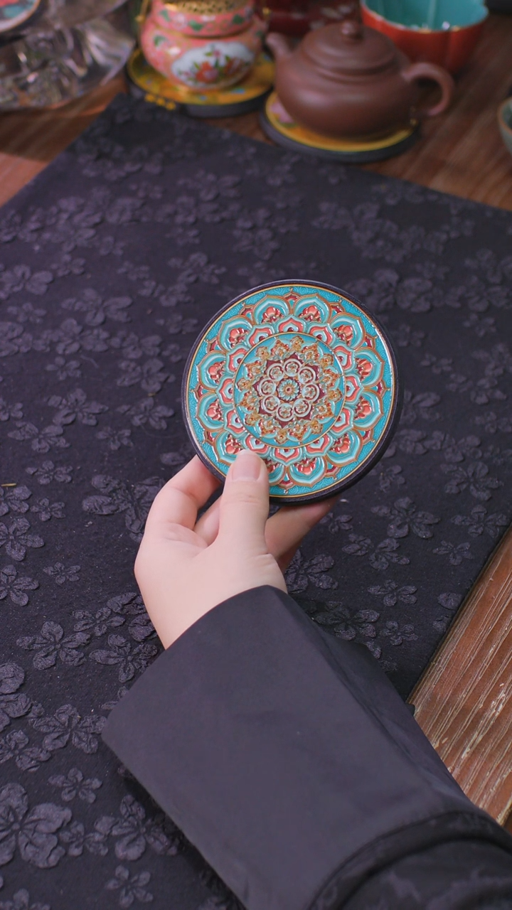 壹藏贰宝盛光杯垫一片