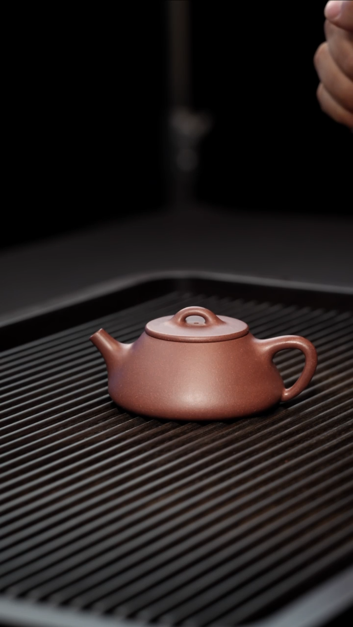 茶壶紫砂半手工紫泥平盖石瓢150cc