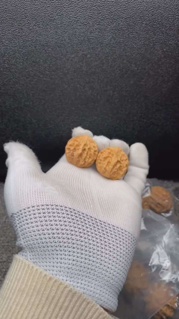 【闪购商品】文玩核桃把件黄金鳄