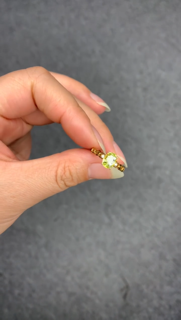 【闪购商品】彩色蓝宝石戒指18K金镶嵌1.4克拉