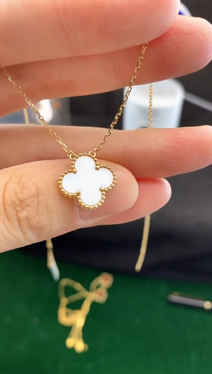 【闪购商品】贝壳（贝母）项链18K金镶嵌.