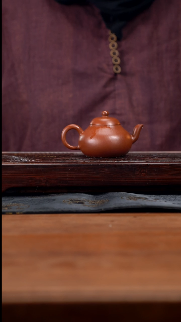 【闪购商品】紫砂茶壶130cc黄龙山原矿小煤窑朱泥梨形