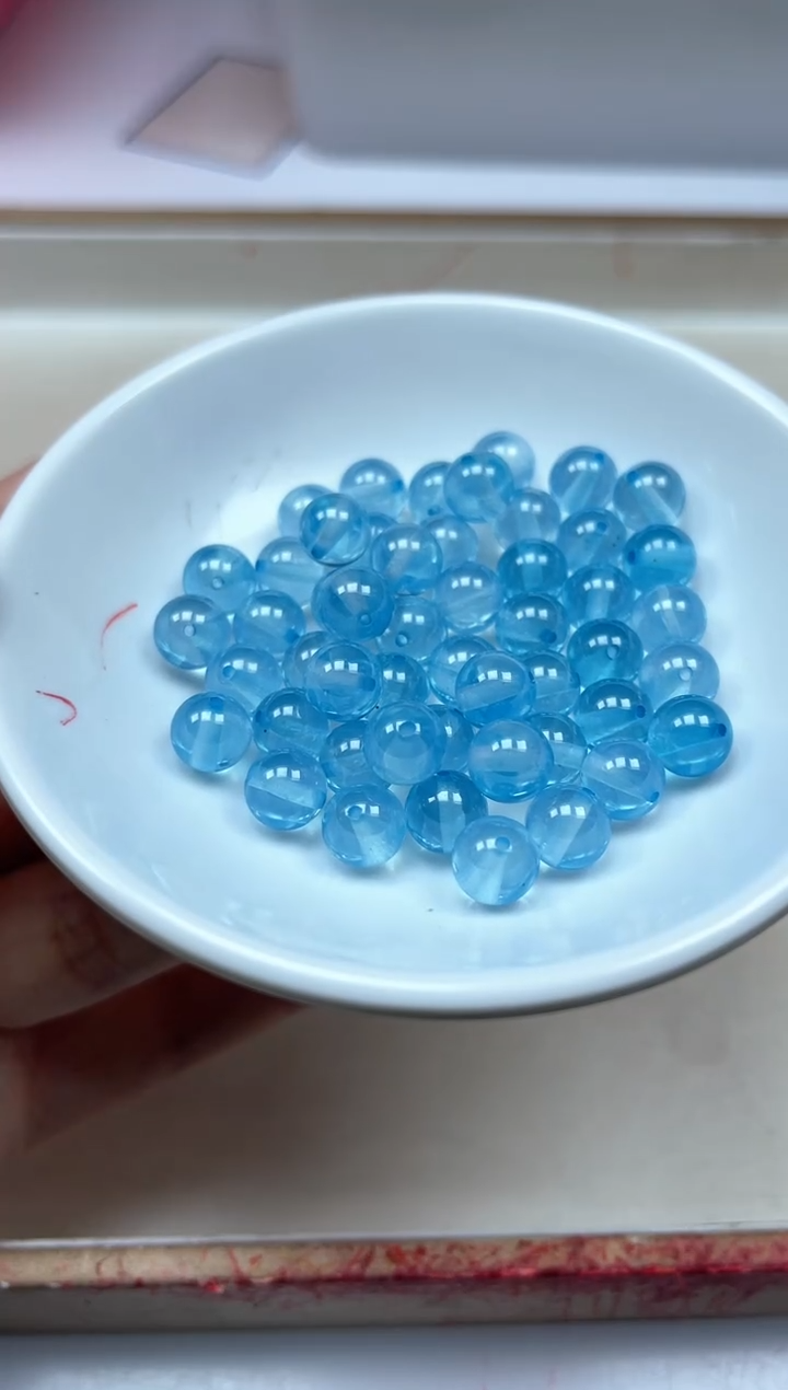 散珠未镶嵌红宝石D283天空蓝宝石8mm2颗20元