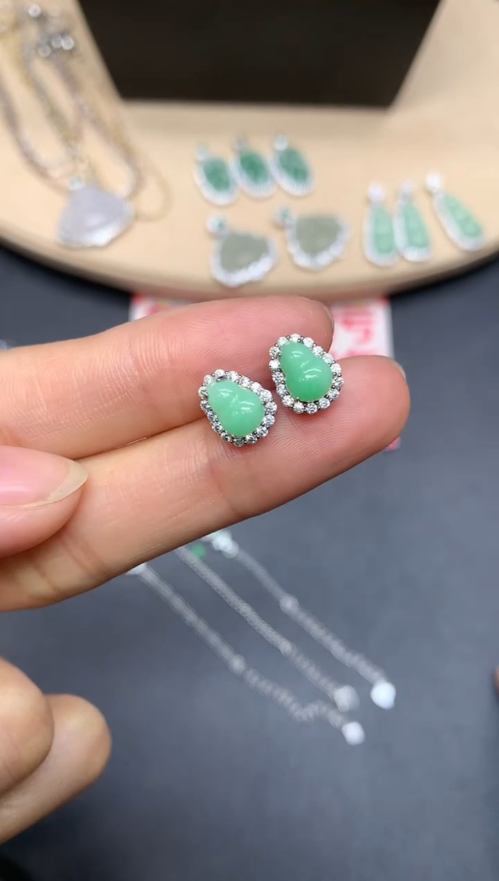 【闪购商品】翡翠耳饰银S925镶嵌葫芦【多样性发其一】