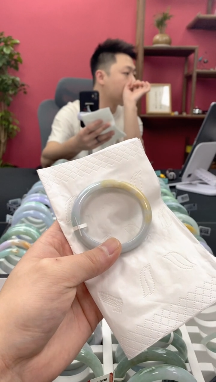 【闪购商品】翡翠手镯未镶嵌00004497