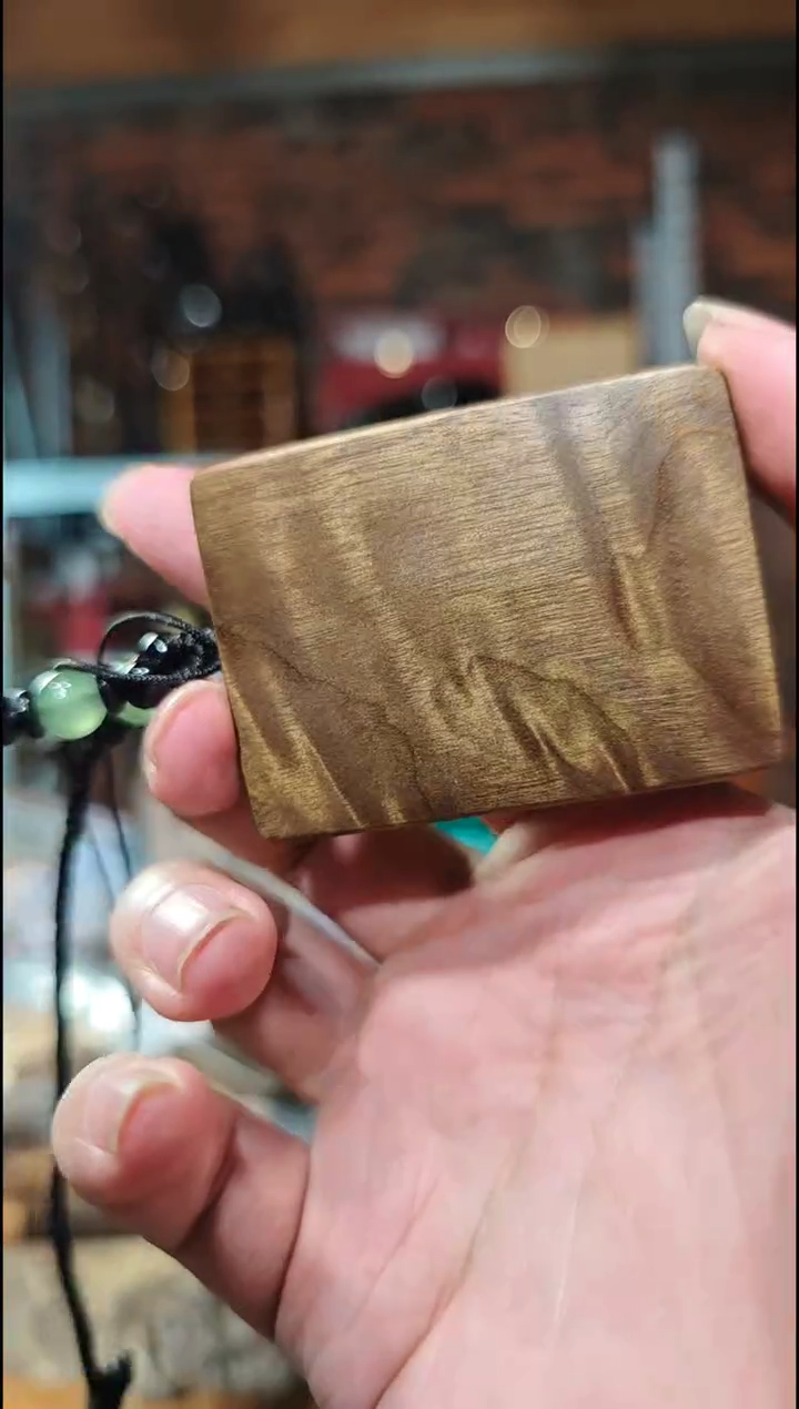 金丝楠无事牌脖挂