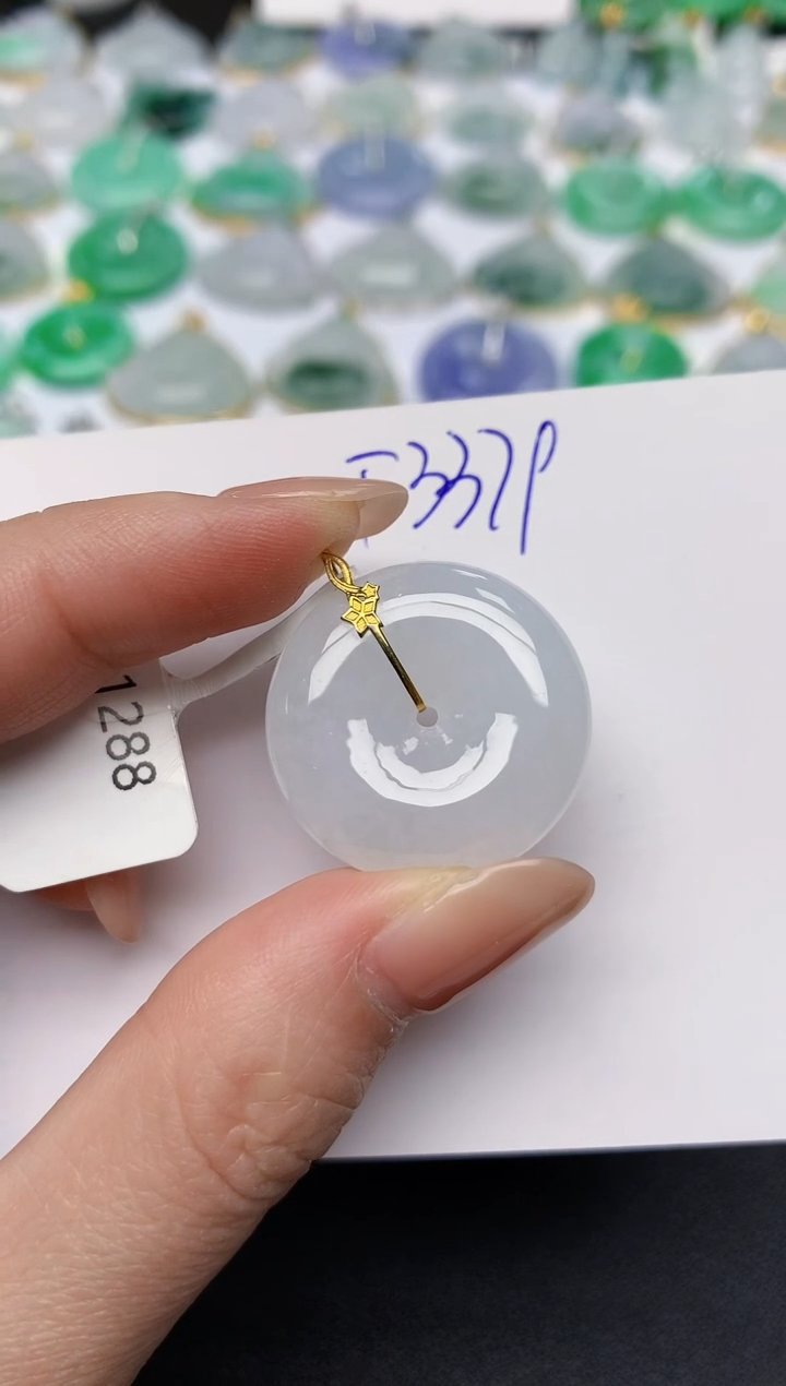 颈饰18K金镶嵌翡翠天然缅甸A货翡翠百元以上9元证书费自理