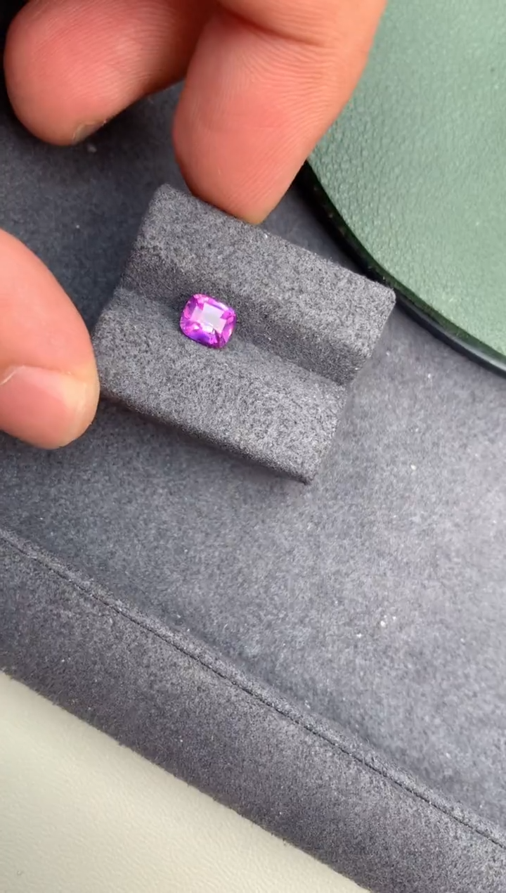 【闪购商品】彩色蓝宝石裸石未镶嵌1ct紫蓝宝