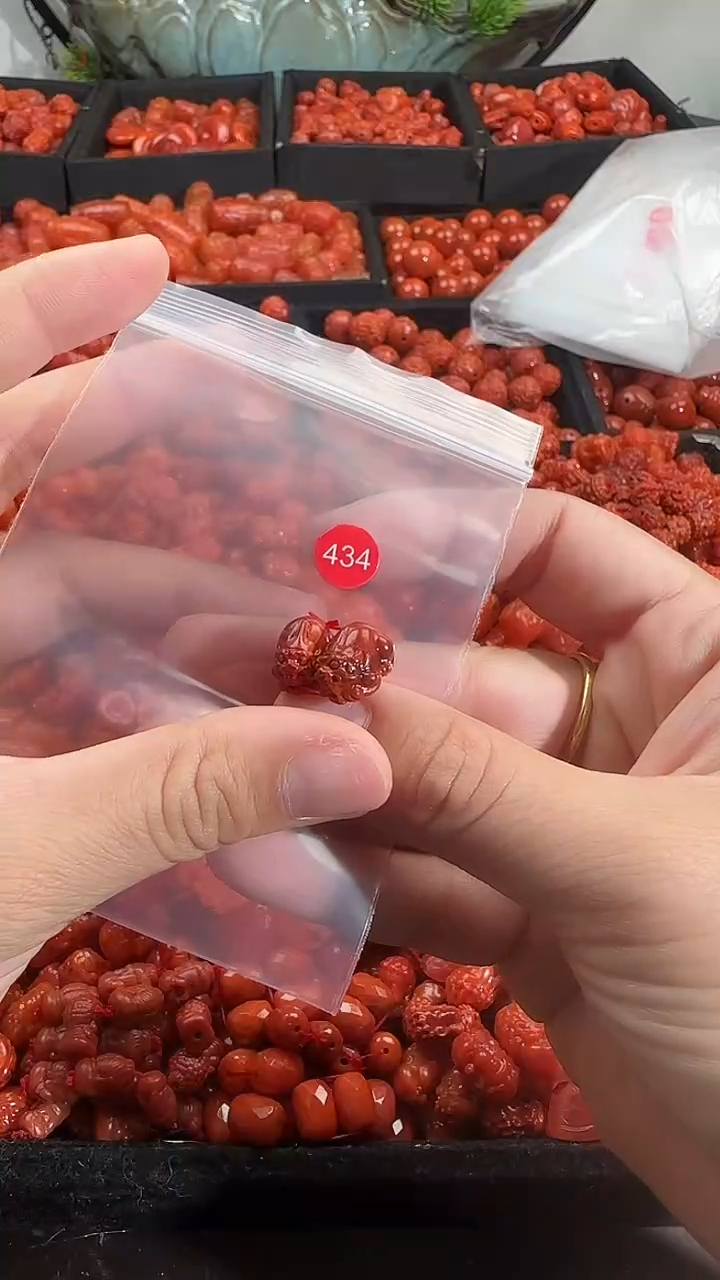 颈饰未镶嵌南红玛瑙11