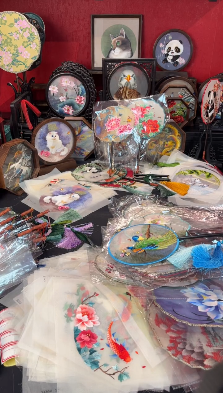 织绣观尘礼苏绣团扇艺术馆