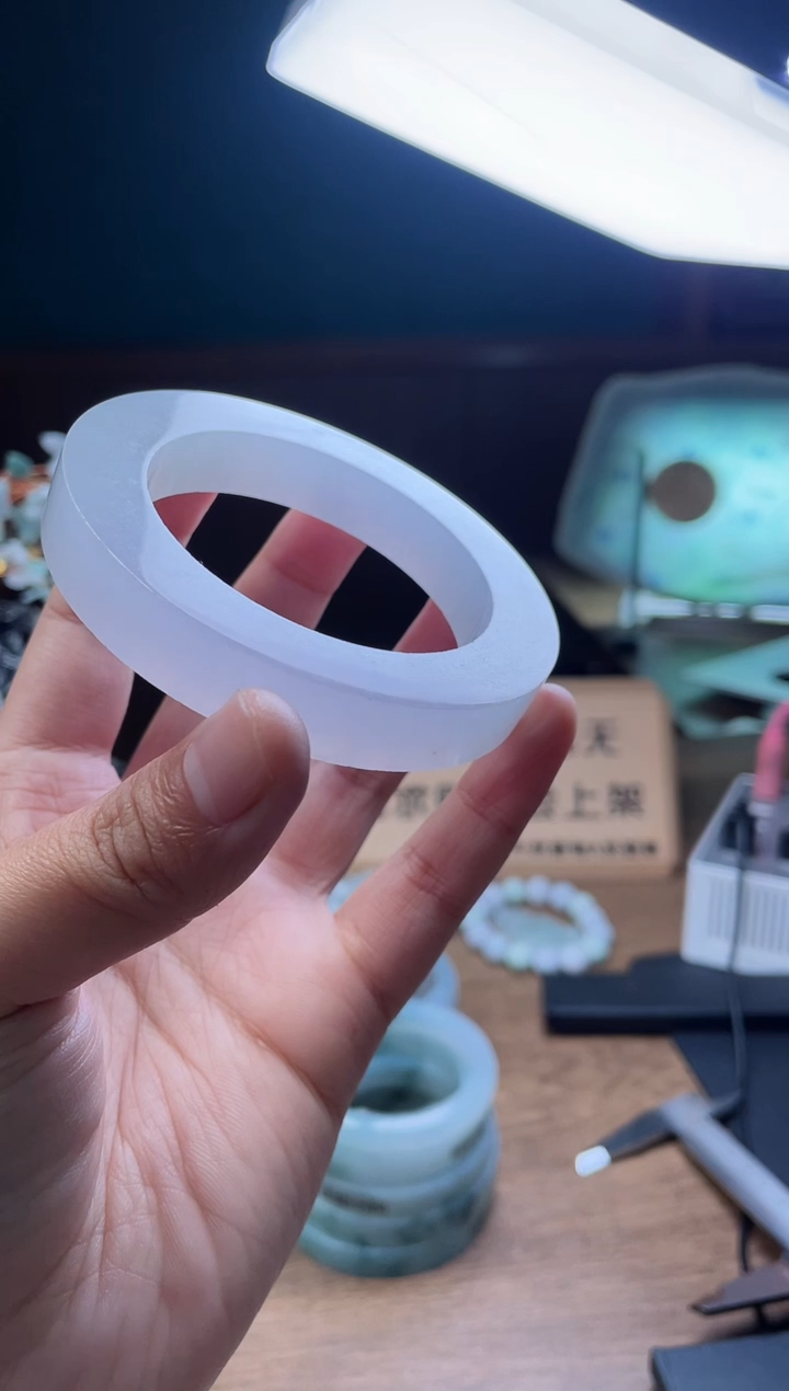 【闪购商品】定制翡翠手镯未镶嵌 定制