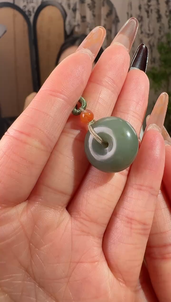 颈饰未镶嵌和田玉平安扣