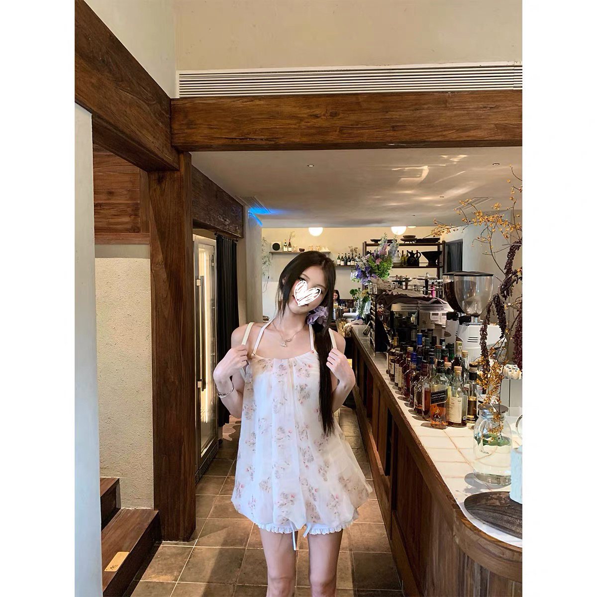 早秋新款休闲百搭白色拼接蕾丝花边休闲短裤