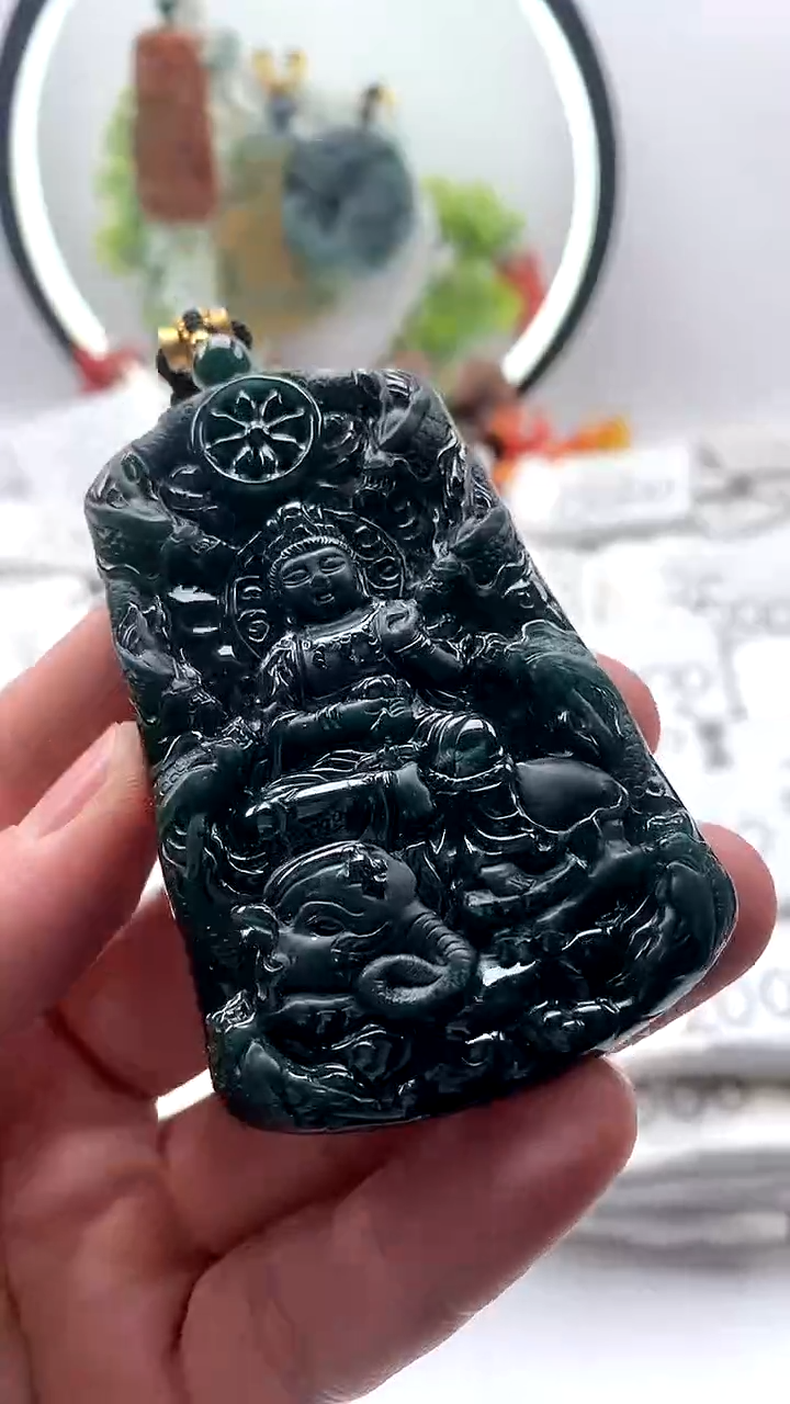 【闪购商品】翡翠颈饰未镶嵌普贤