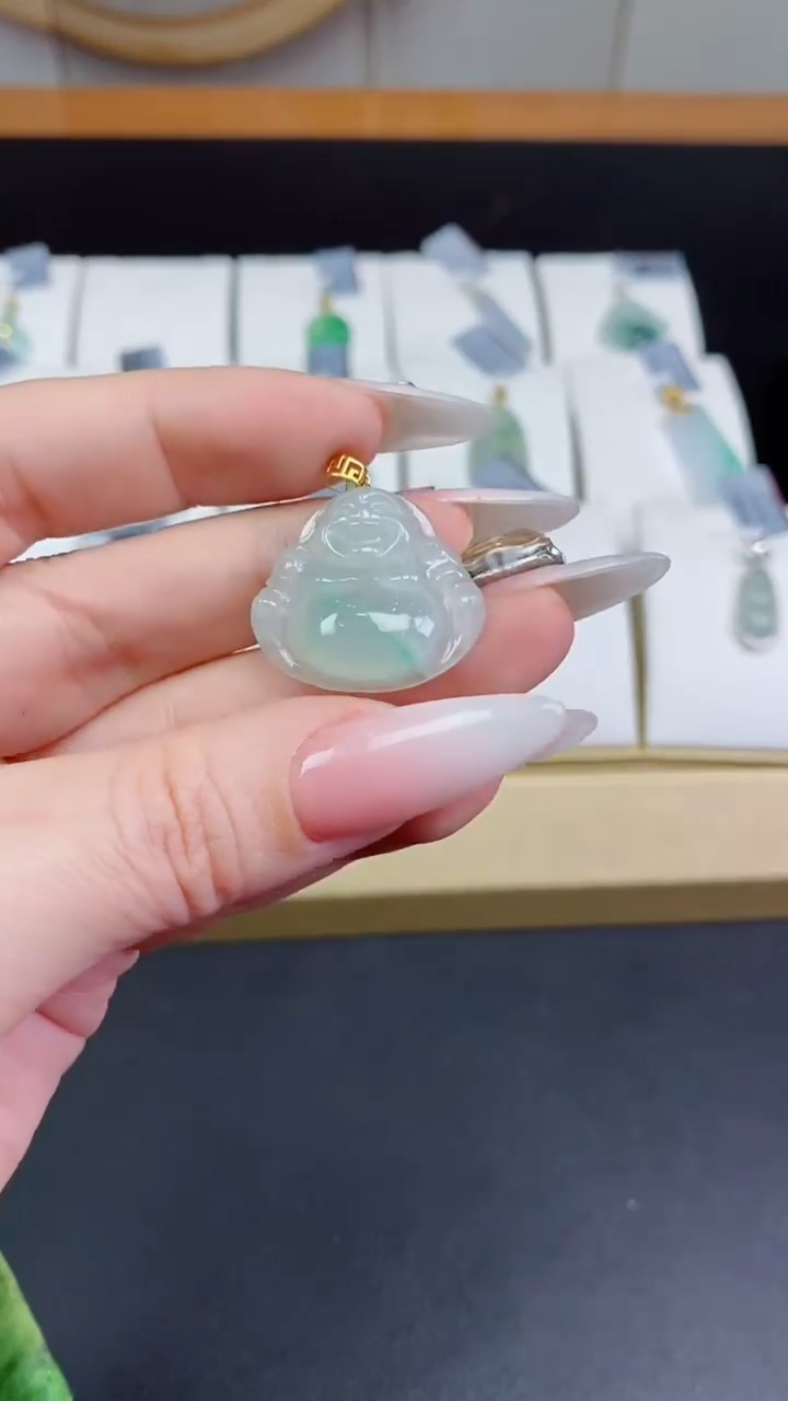 【闪购商品】翡翠挂件18K金镶嵌佛公多人@@CMT557-1