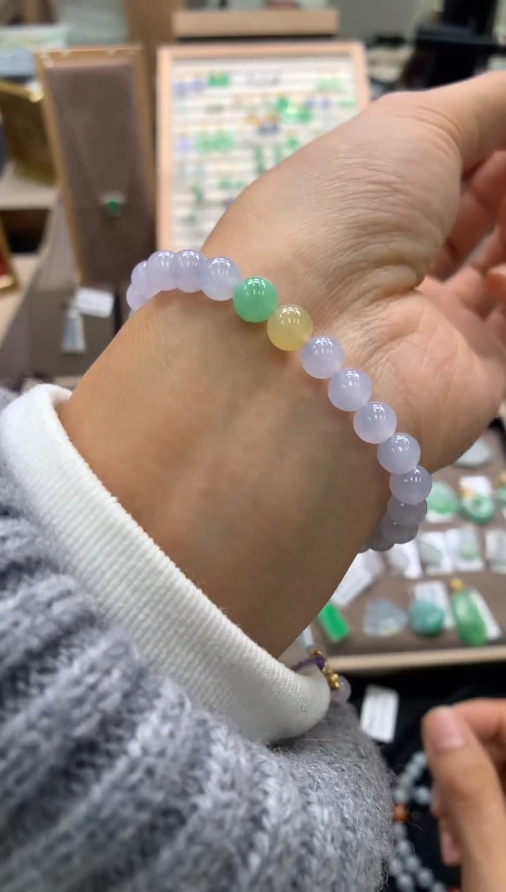 颈饰未镶嵌翡翠手串