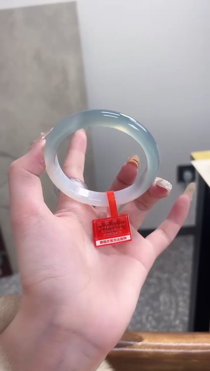 【闪购商品】玛瑙/玉髓手镯未镶嵌57-58圈 需要包容