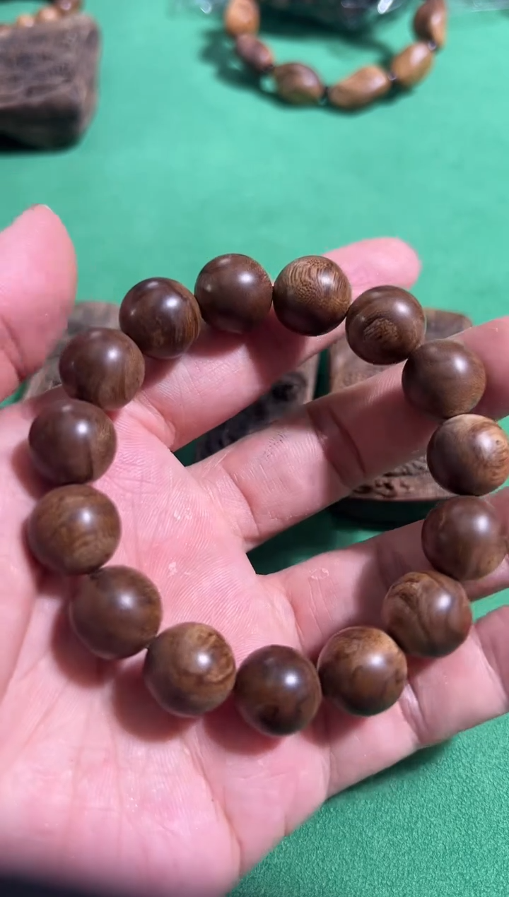 【闪购商品】沉香手串164号1.4沉水红土多样性发一