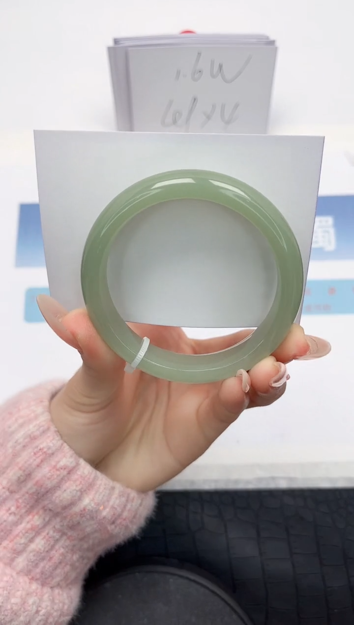 【闪购商品】石英质玉手镯未镶嵌L257-56.1