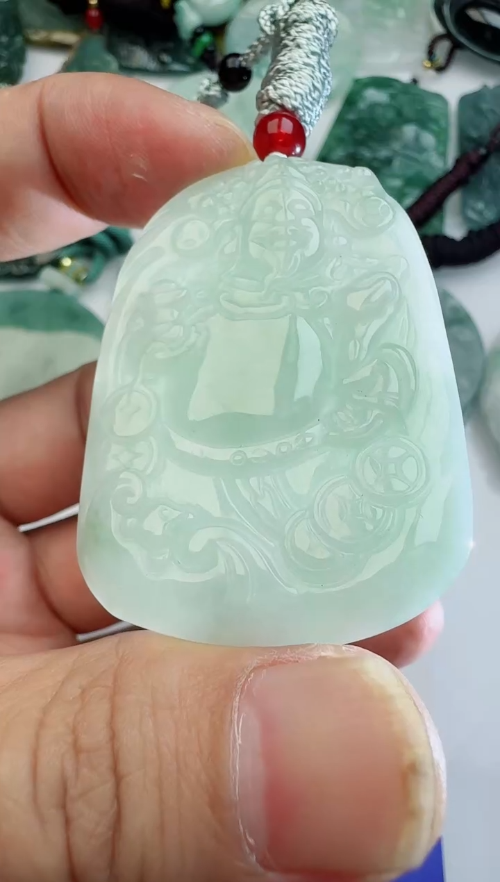 【闪购商品】翡翠颈饰未镶嵌多样性随机发其一