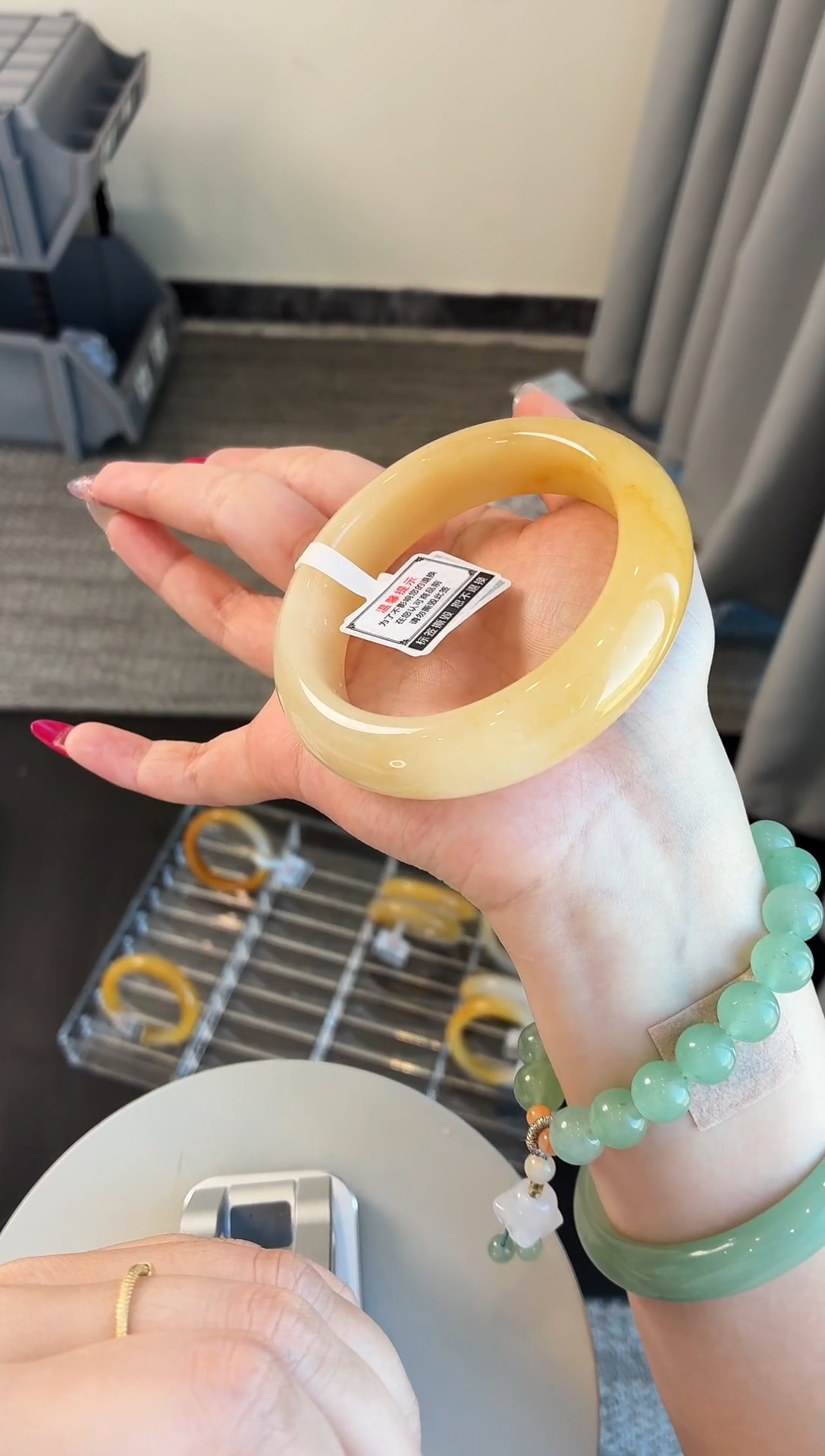 未镶嵌手镯石英质玉41.58