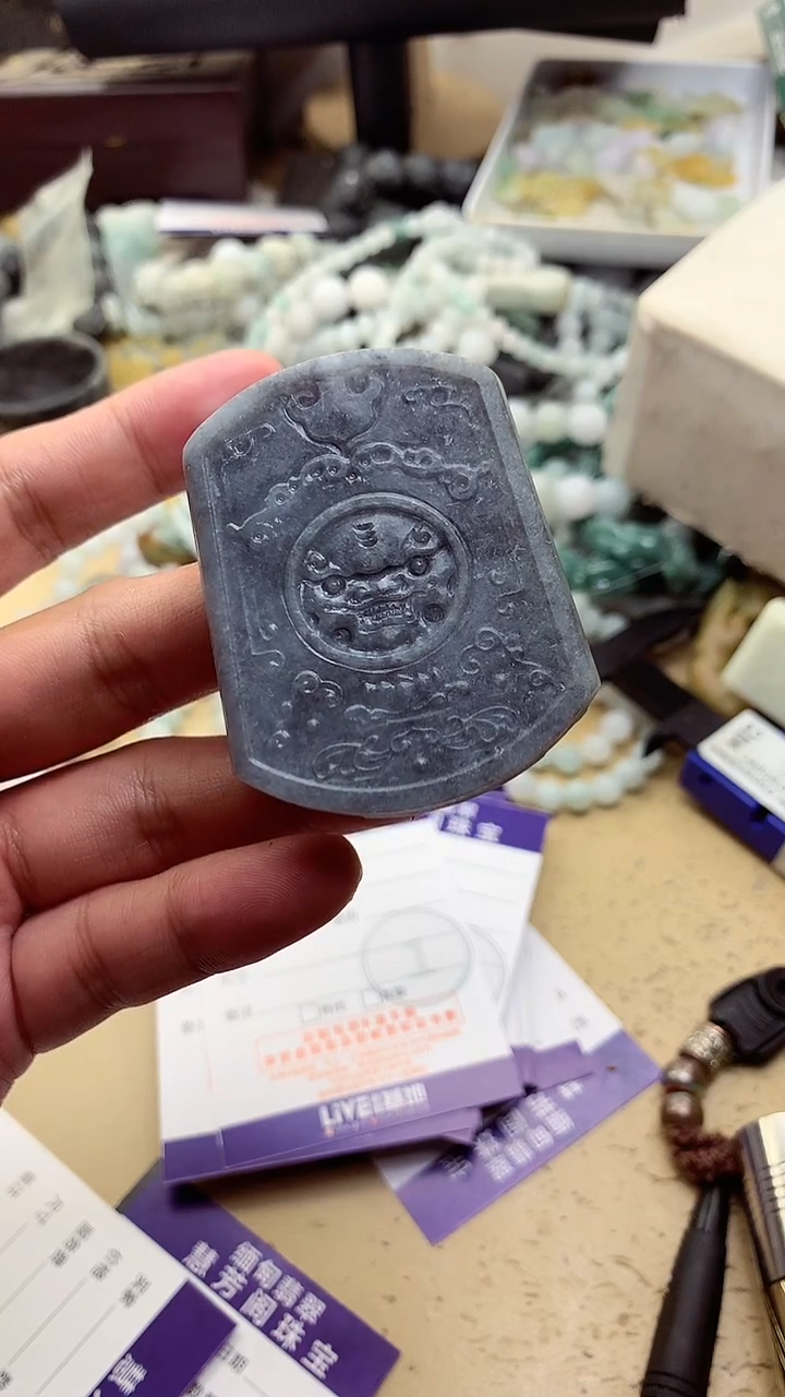 定制翡翠未镶嵌翡翠1