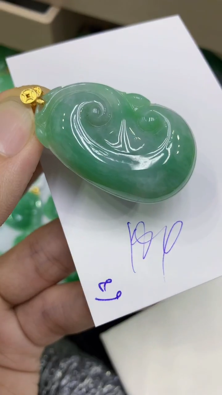 颈饰未镶嵌翡翠缅甸A货翡翠