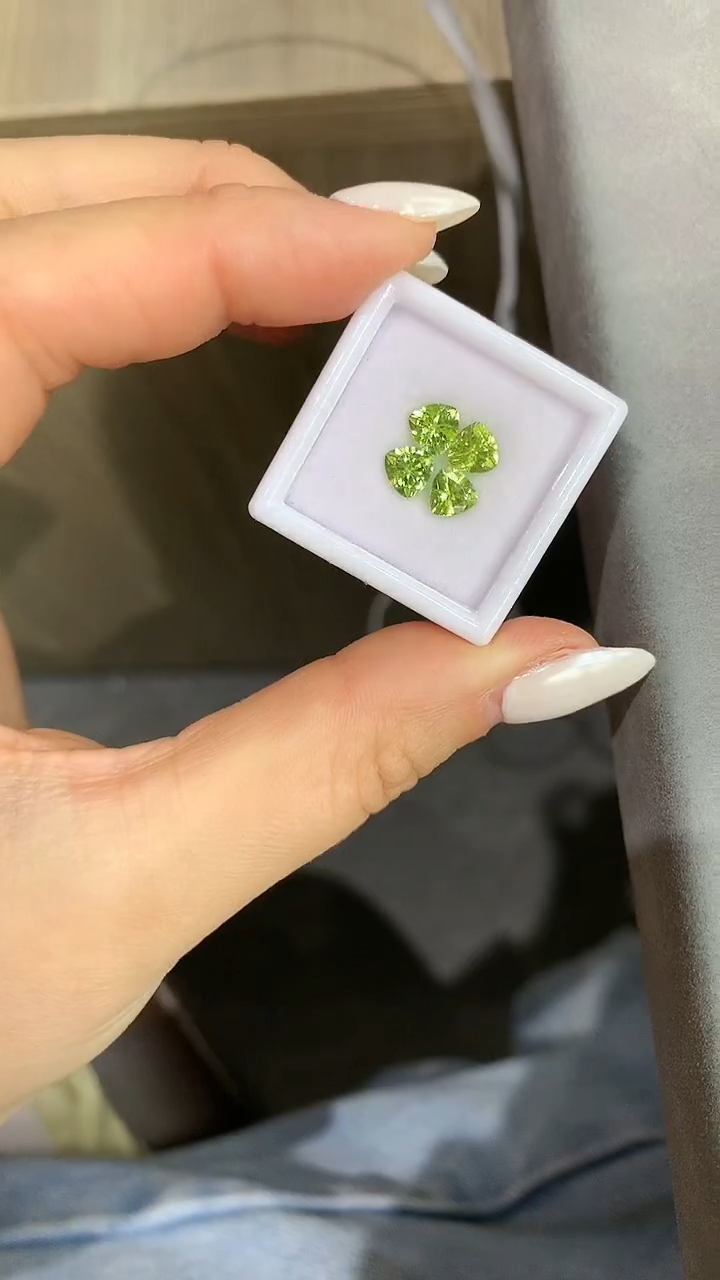 未镶嵌橄榄石笔搁4裸石多样性发4颗