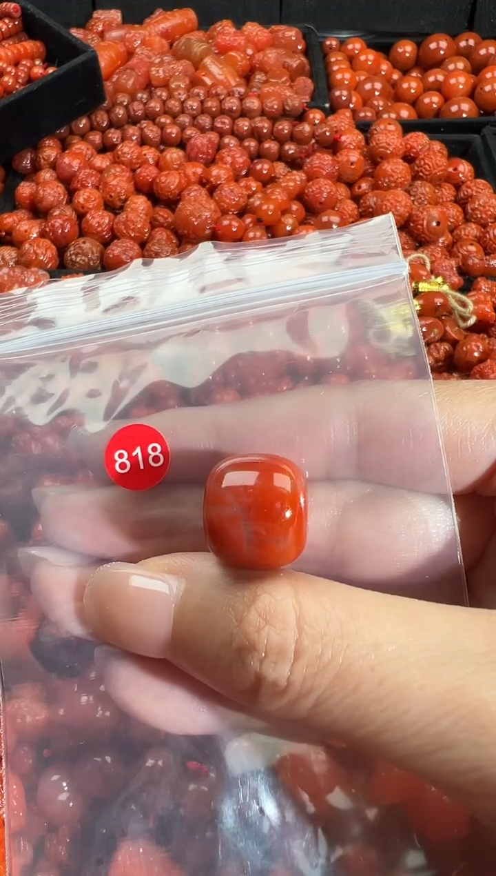 颈饰未镶嵌南红玛瑙1