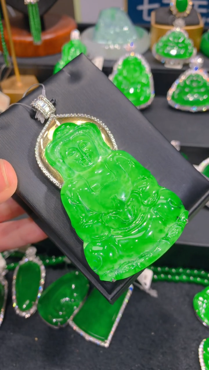 【闪购商品】翡翠颈饰银S925镶嵌42一季