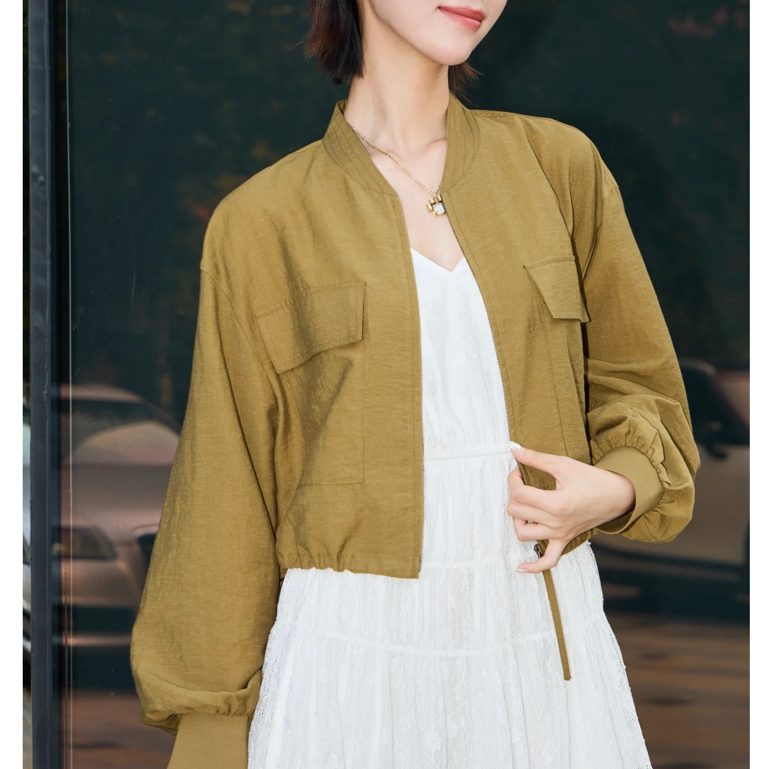 【商场同款】立领短款外套时尚肌理感防晒薄款休闲拉链上衣女540014