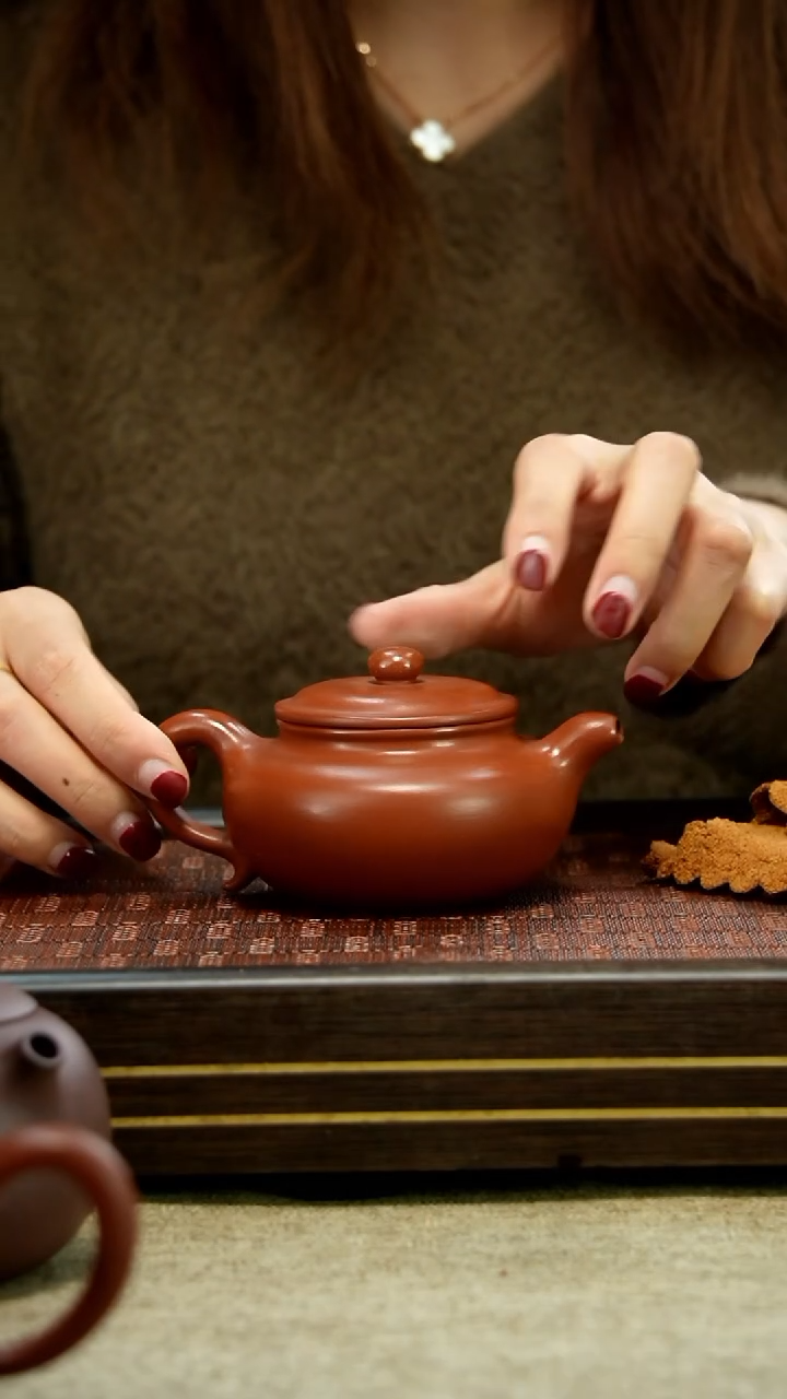 【闪购商品】ly 红降坡 仿古 紫砂壶