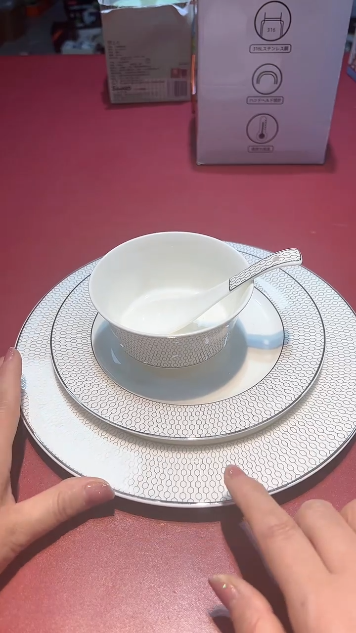 【闪购商品】瓷片锅碗瓢盆一件不剩