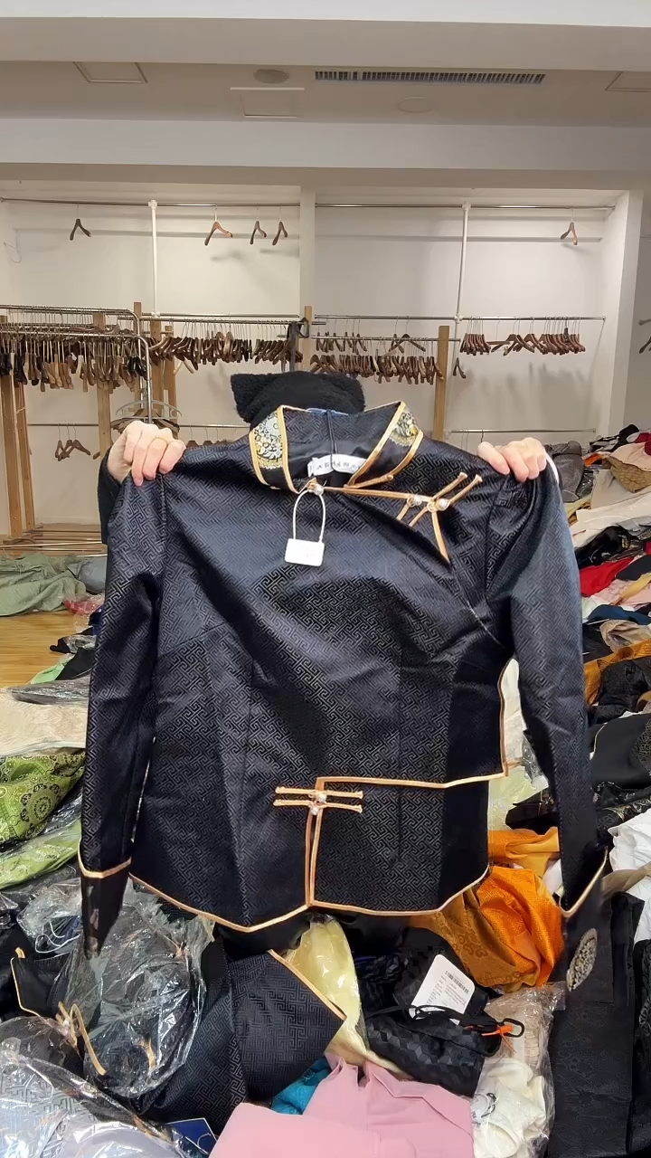 外套 XL码 115-125斤以里