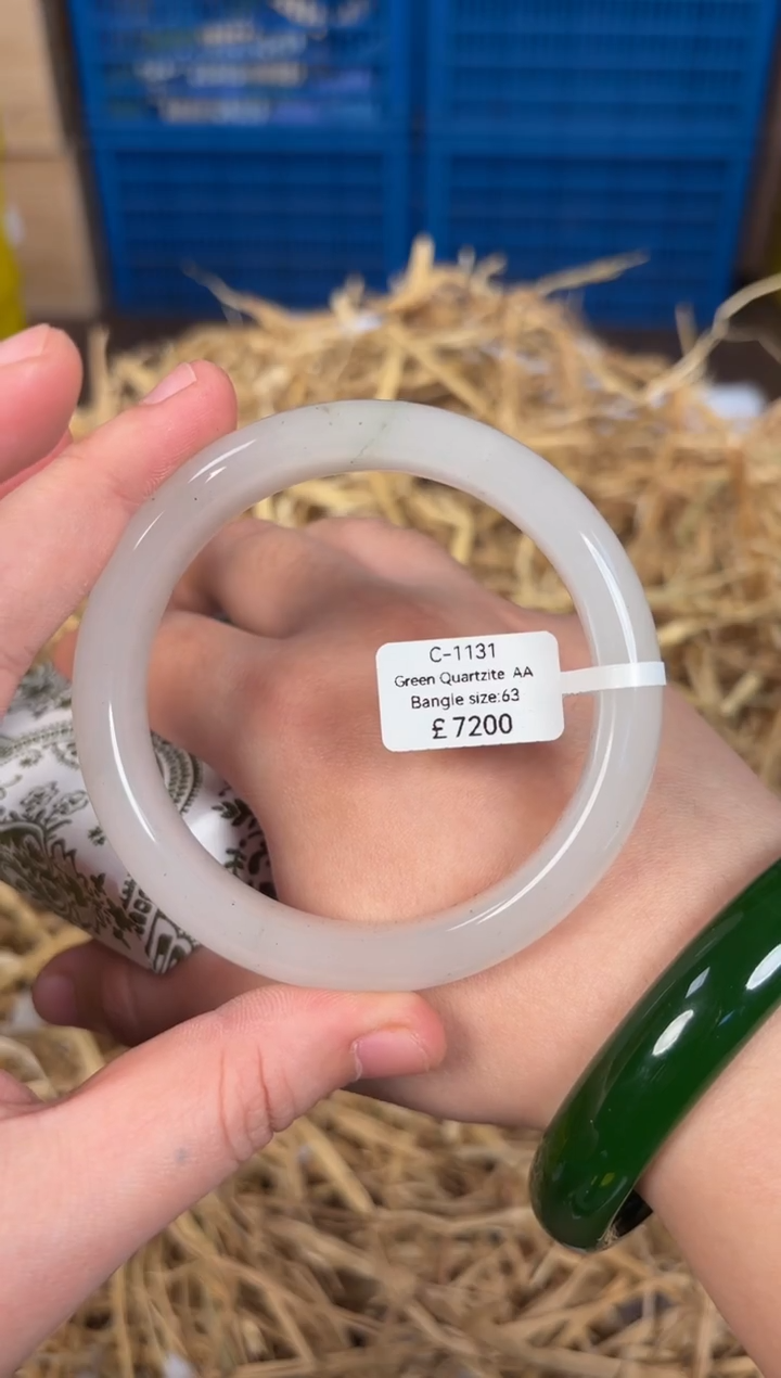 未镶嵌手镯石英质玉C1131