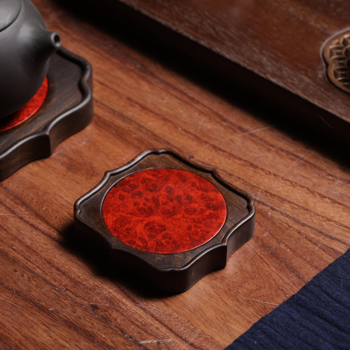 【干泡杯垫】紫光檀镶嵌缅甸花梨木瘤疤