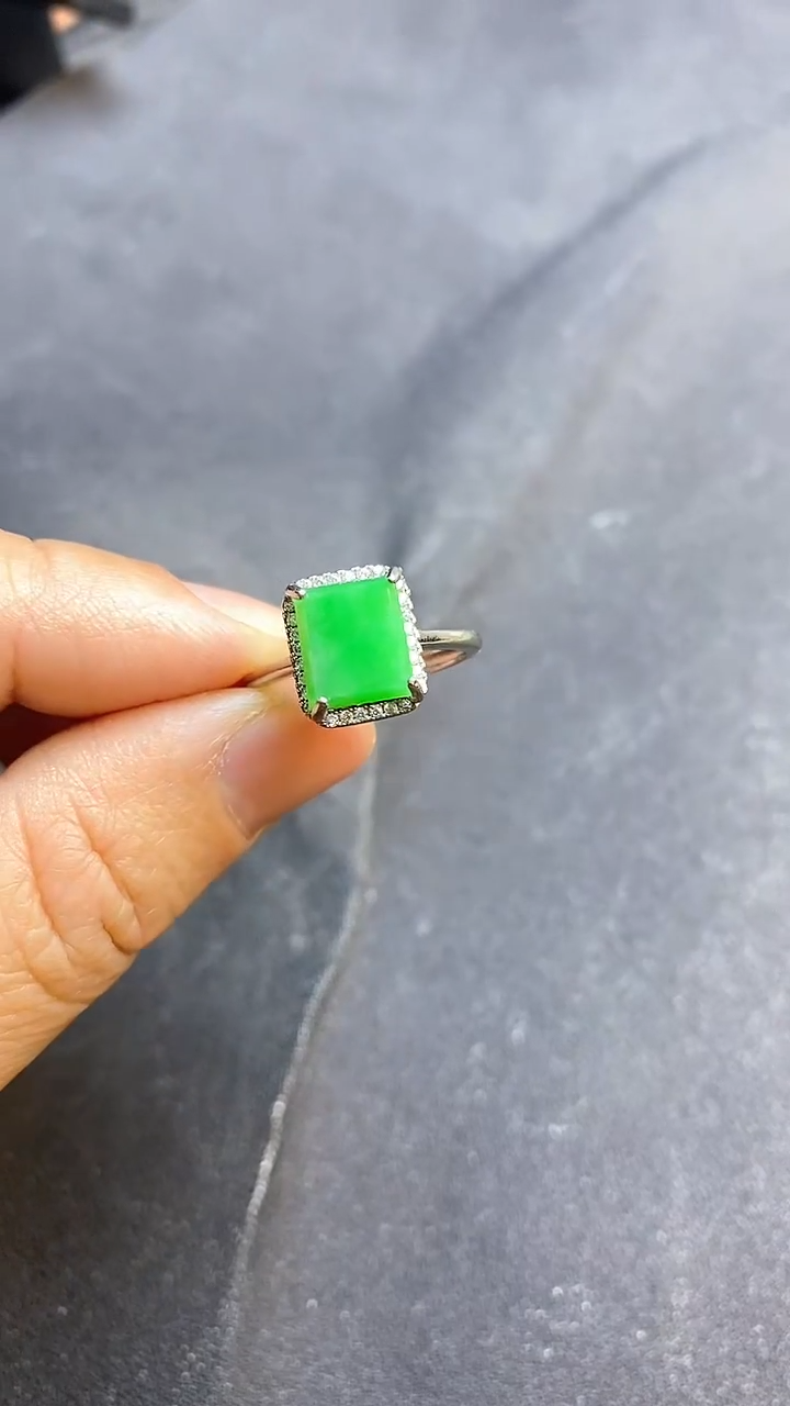 【闪购商品】翡翠戒指银S925镶嵌翡翠戒指
