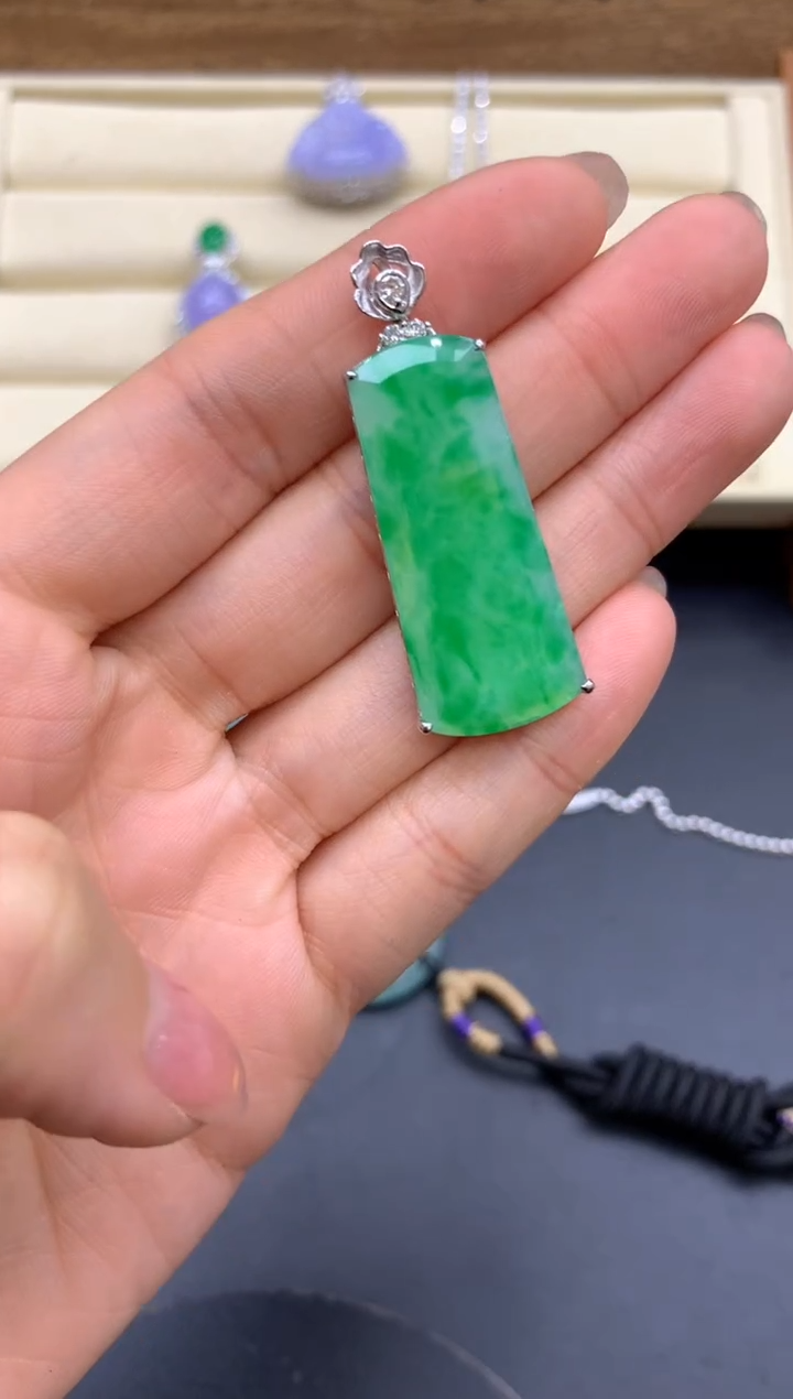 【闪购商品】翡翠颈饰18K金镶嵌639-中国好珍宝