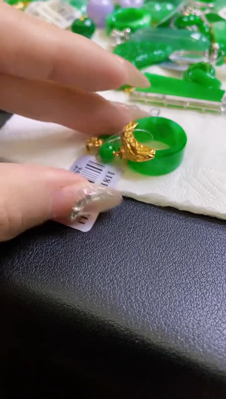 【闪购商品】定制翡翠18K金镶嵌路路通