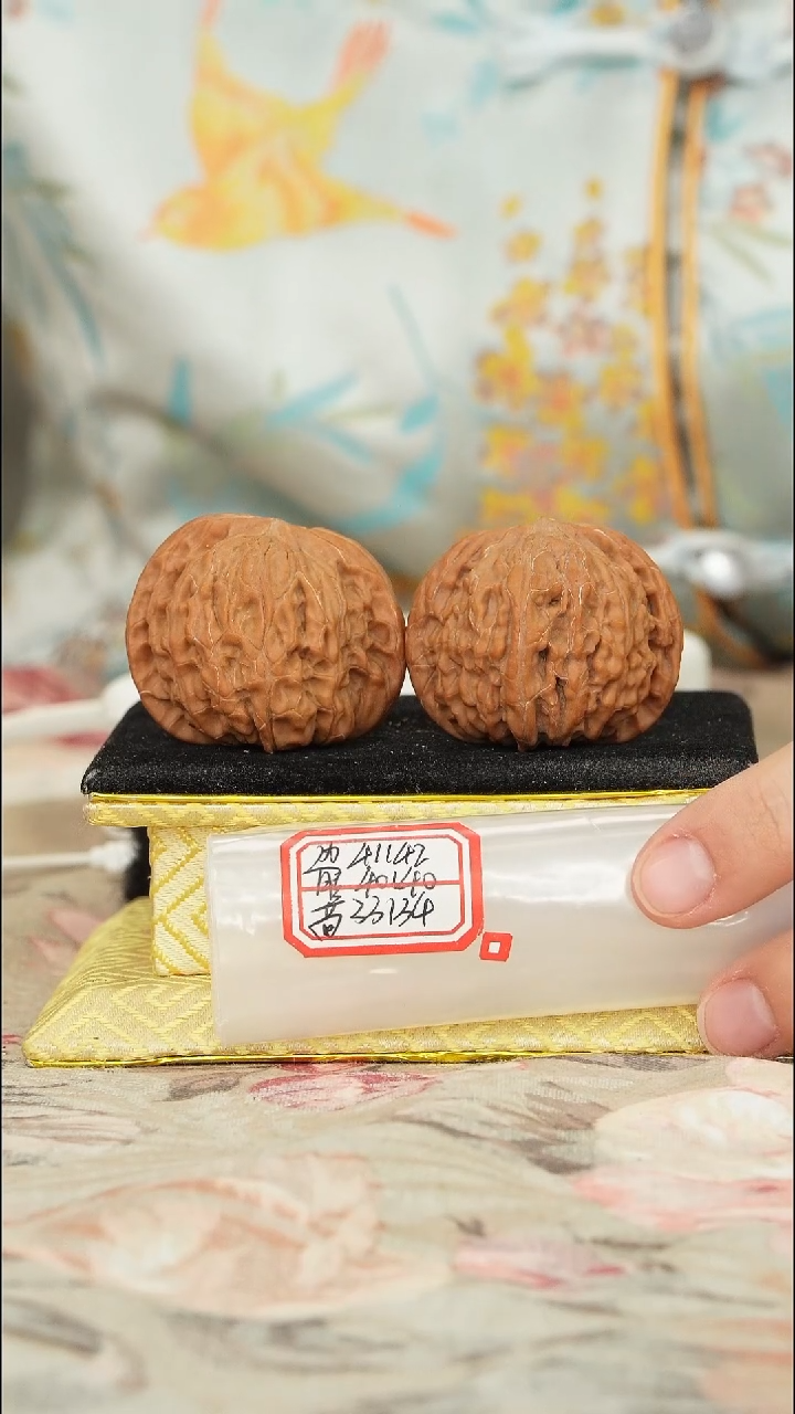 【闪购商品】文玩核桃把件磨盘