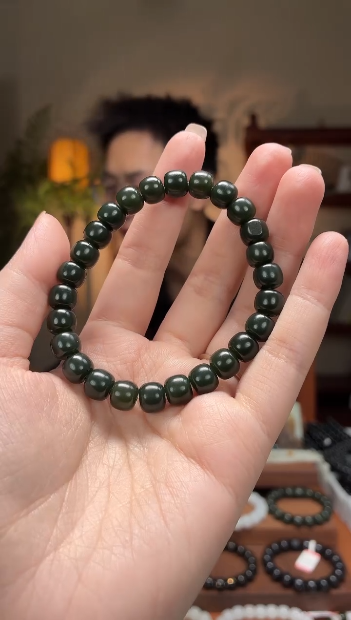 未镶嵌手串和田玉沙枣青7-8老