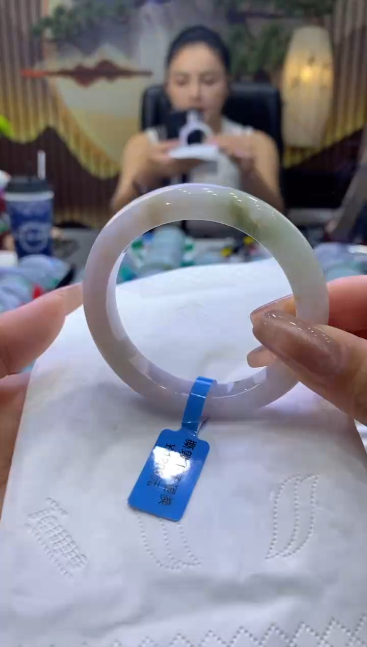 翡翠手镯未镶嵌00001860