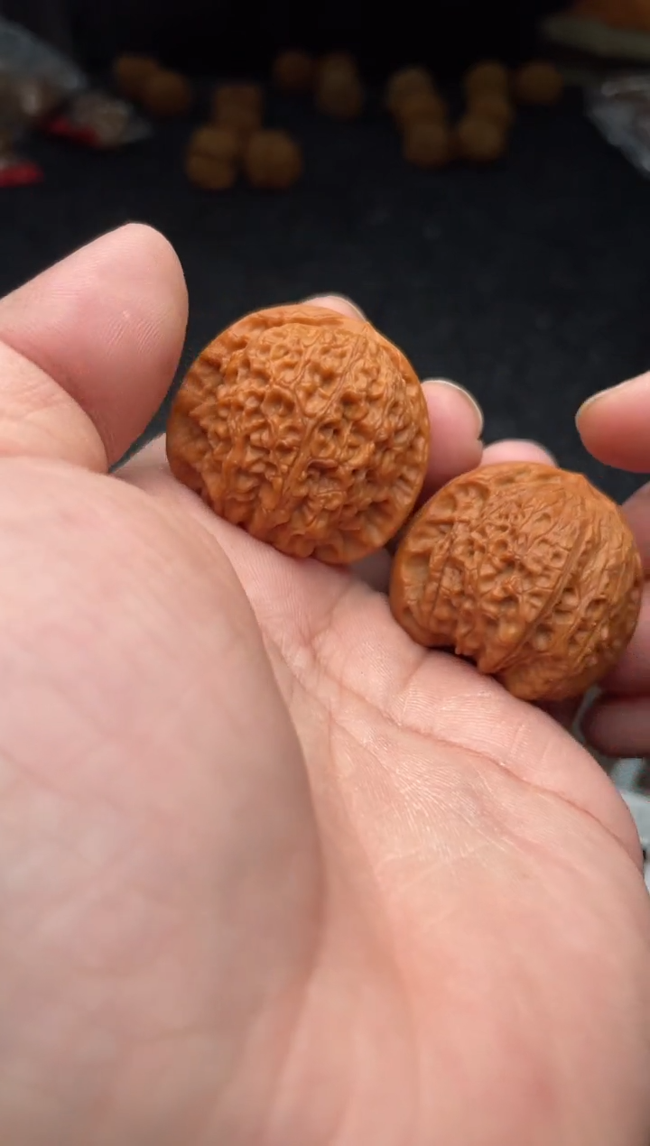 把件文玩核桃B257号37尺血麒麟