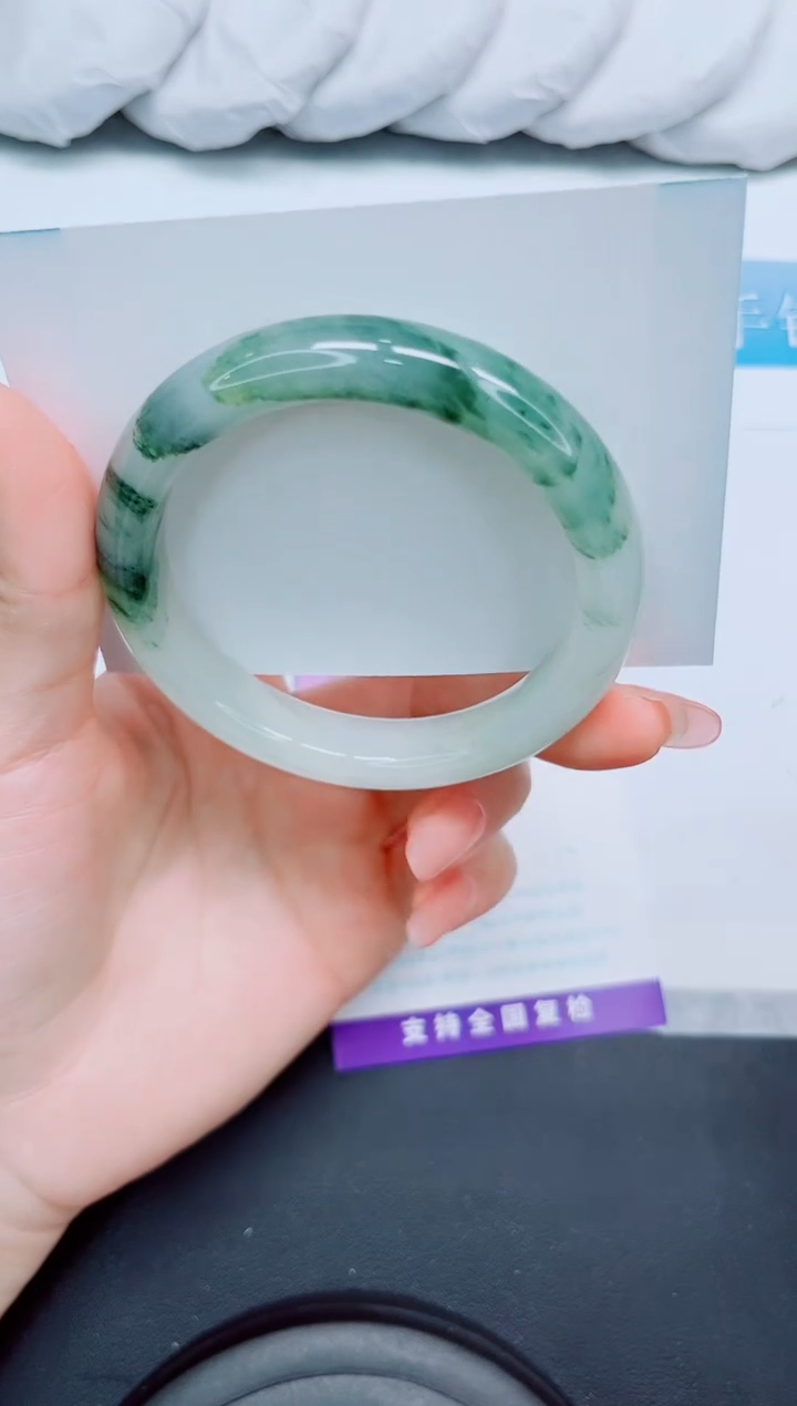 【闪购商品】石英质玉手镯未镶嵌16-58.6