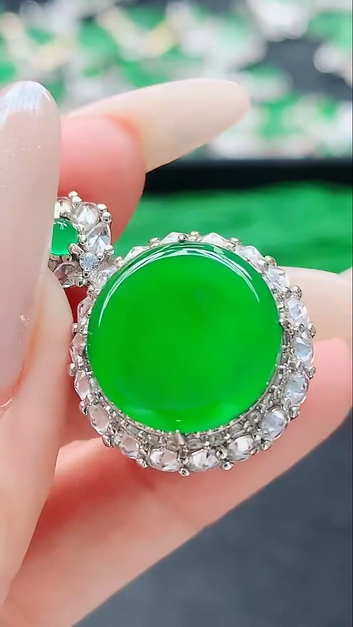 未镶嵌挂件翡翠天然翡翠