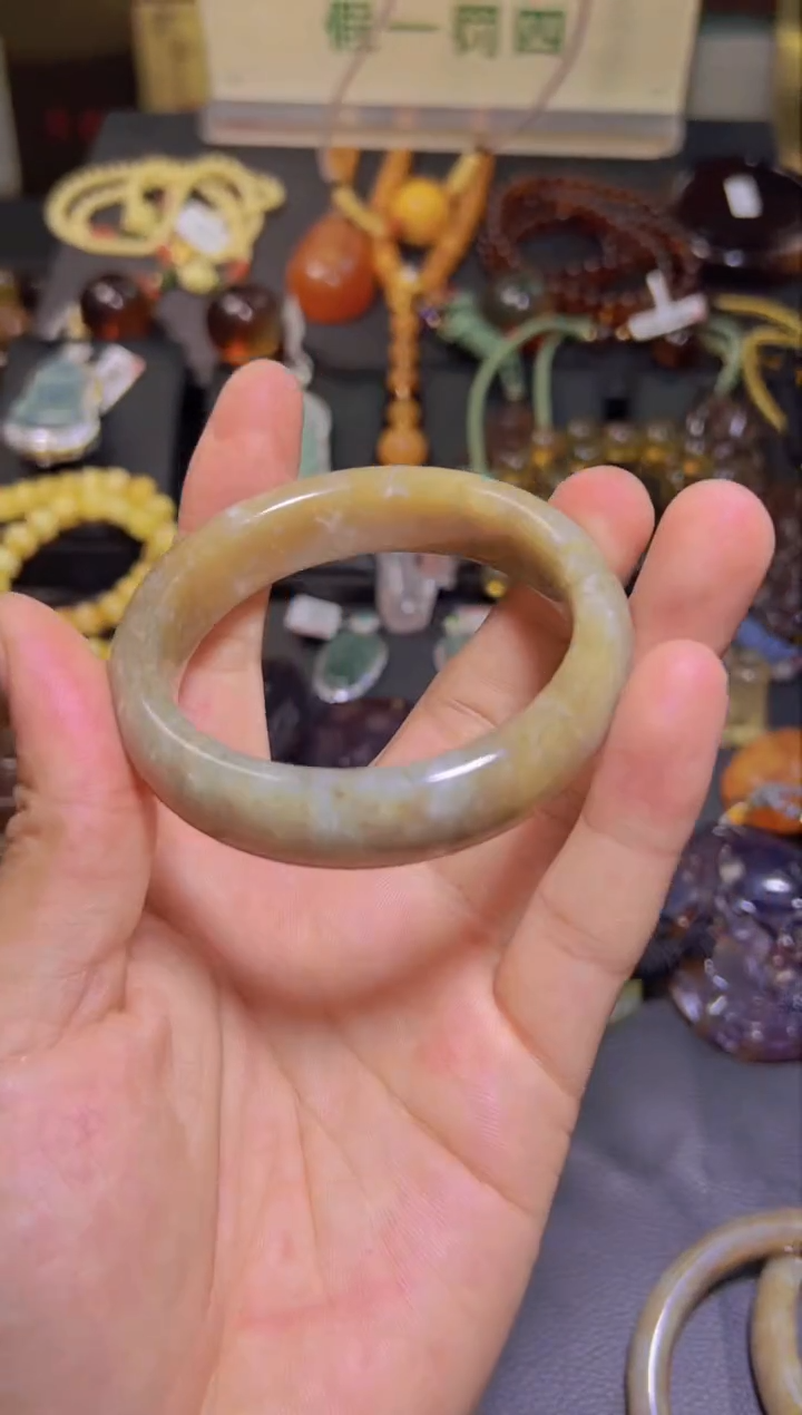 【闪购商品】和田玉（糖玉）手镯未镶嵌和田玉