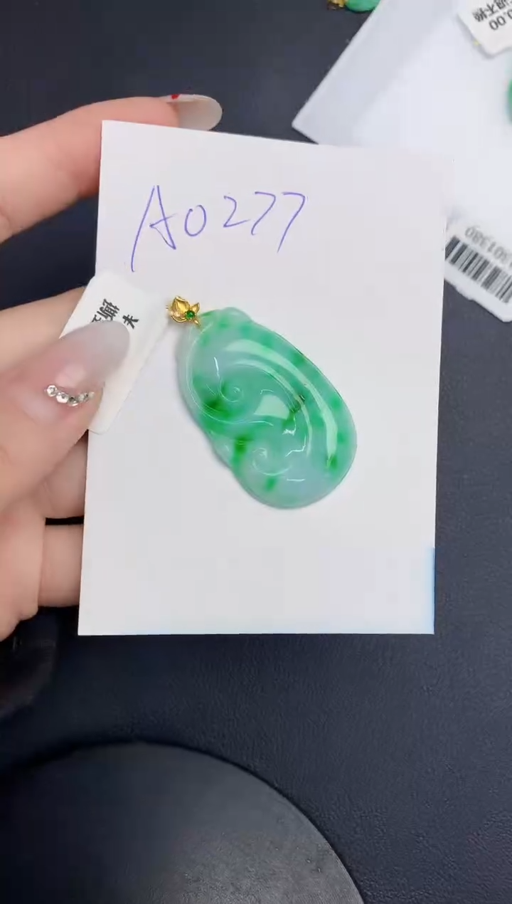 【闪购商品】翡翠颈饰18K金镶嵌0000000000