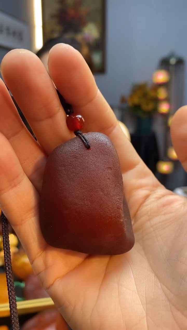 琥珀颈饰未镶嵌吊坠