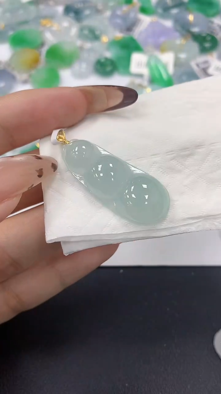 颈饰18K金镶嵌翡翠a货假一赔三支持复检百元上9元证书费自理